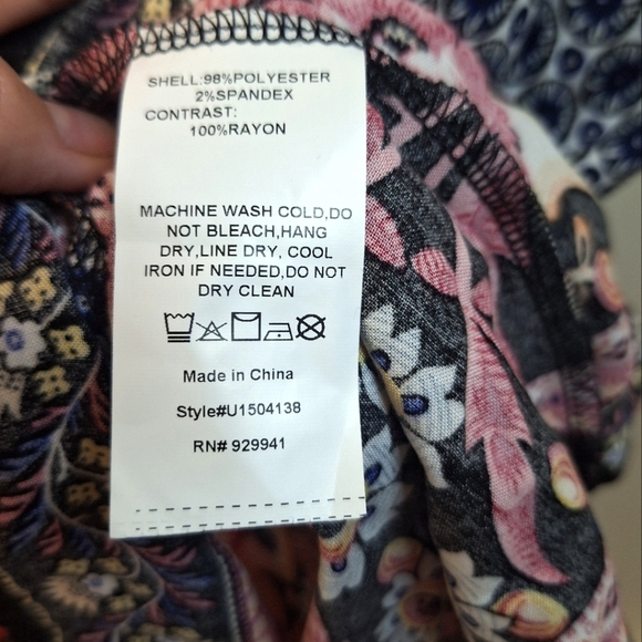 Suzanne Betro Dress Black & Red Floral-Contrast Bell-Sleeve Shift Dress XL - Picture 7 of 8